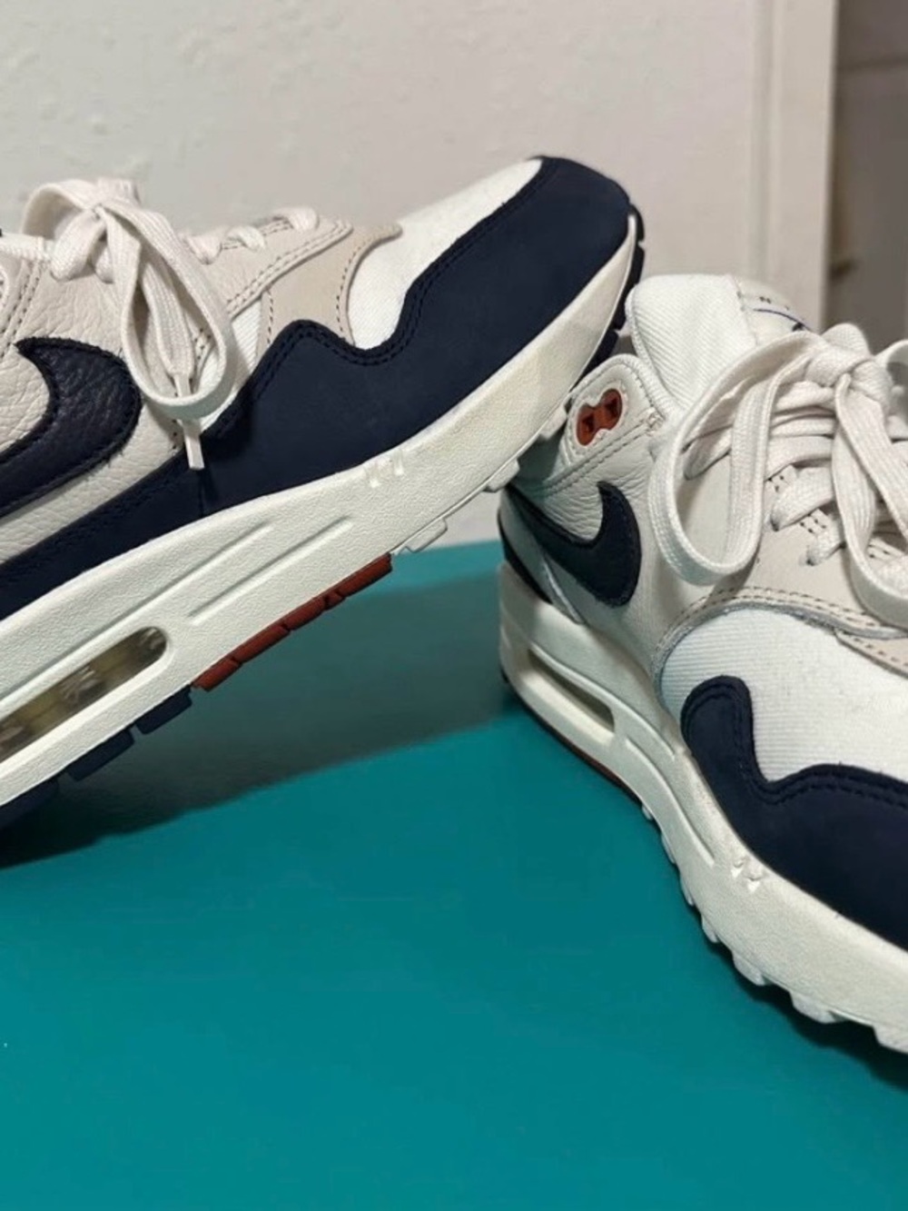 Nike Women's White and Navy Air Max Low-Top Sneakers - Picture 3 of 3